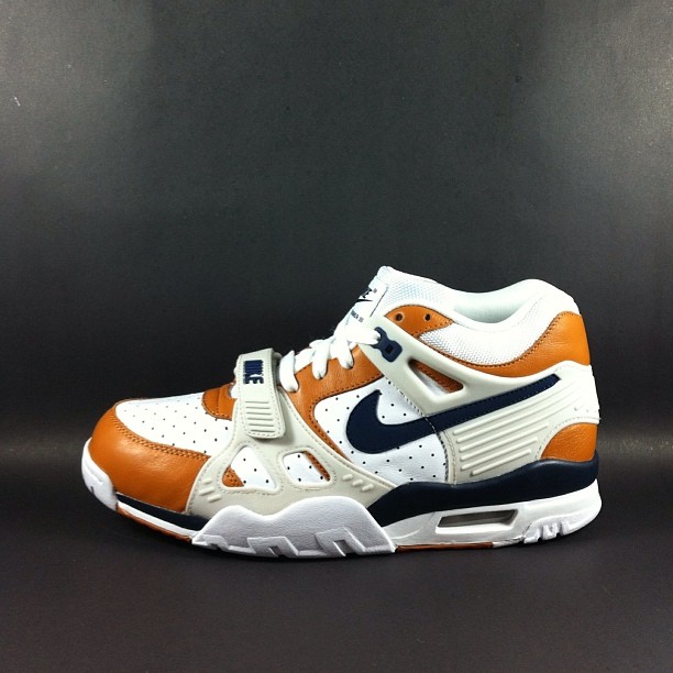 Medicine Ball' Nike Air Trainer III Set 