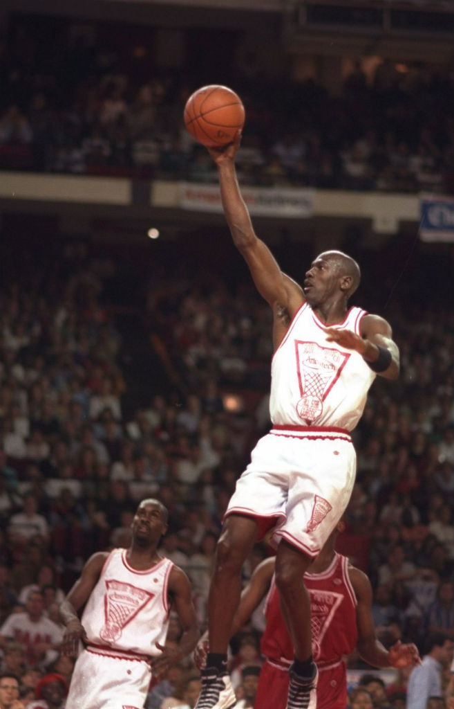 michael jordan wearing jordan 10