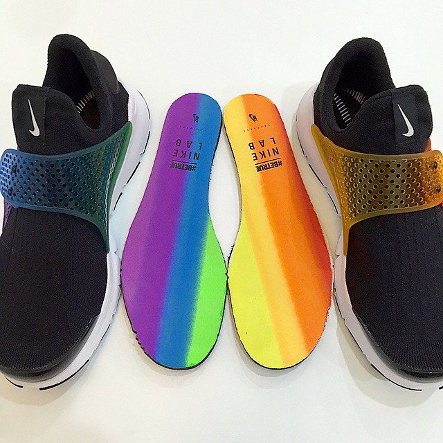 See How the 'Be True' Nike Sock Darts Look On-feet | Sole Collector