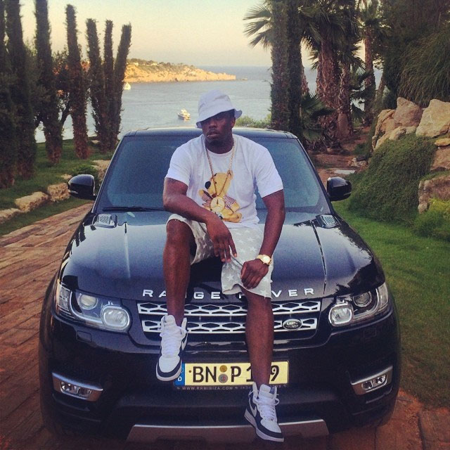 Diddy wearing Nike Air Force 1