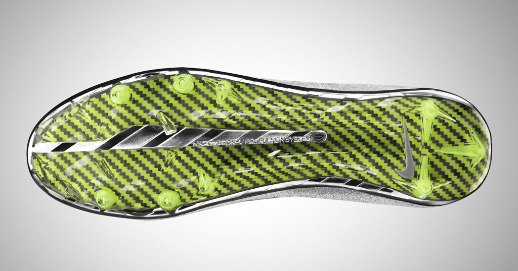 Nike Unveils Vapor Ultimate the First Flyknit Football Cleat