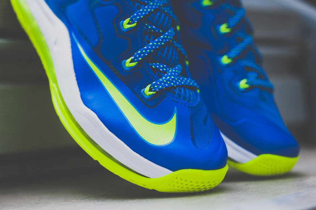 Nike lebron best sale 11 low sprite