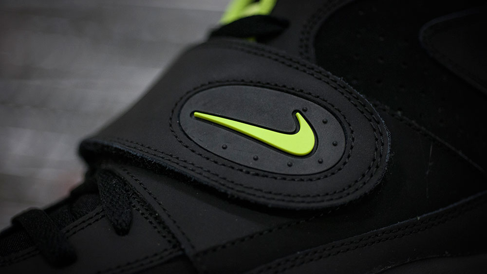 Nike Air Mission Black/Volt (3)