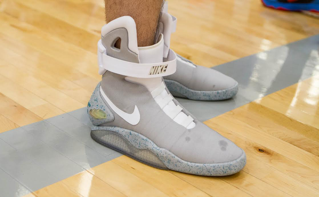 sole fire sneakers air mags
