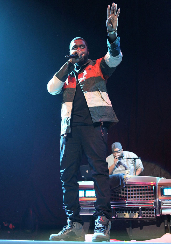 Big K.R.I.T. wearing Air Jordan 5 V Fear