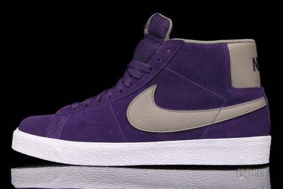 Nike blazer hotsell high purple