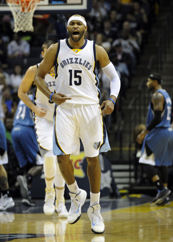 Vince Carter wearing Nike Air Max Premiere PE