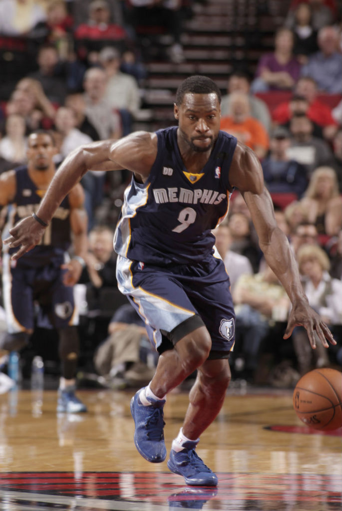 Tony Allen wearing adidas Rose 3