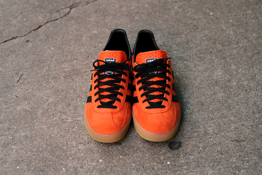 adidas gazelle indoor black and orange