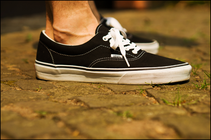 vans era on feet vans era on feet