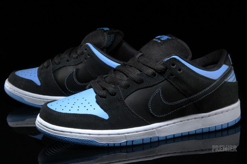 blue white black dunks