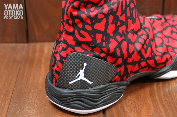 air jordan xx8 fire red elephant print carbon fiber heel counter