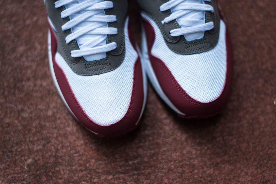 nike air max 1 essential team red white