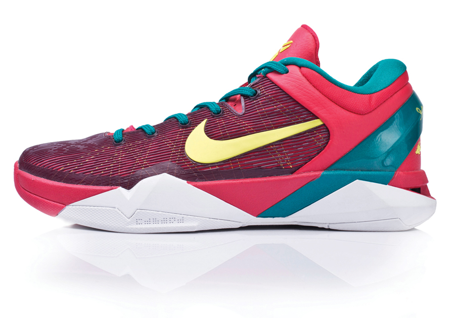 kobe shoes 2011