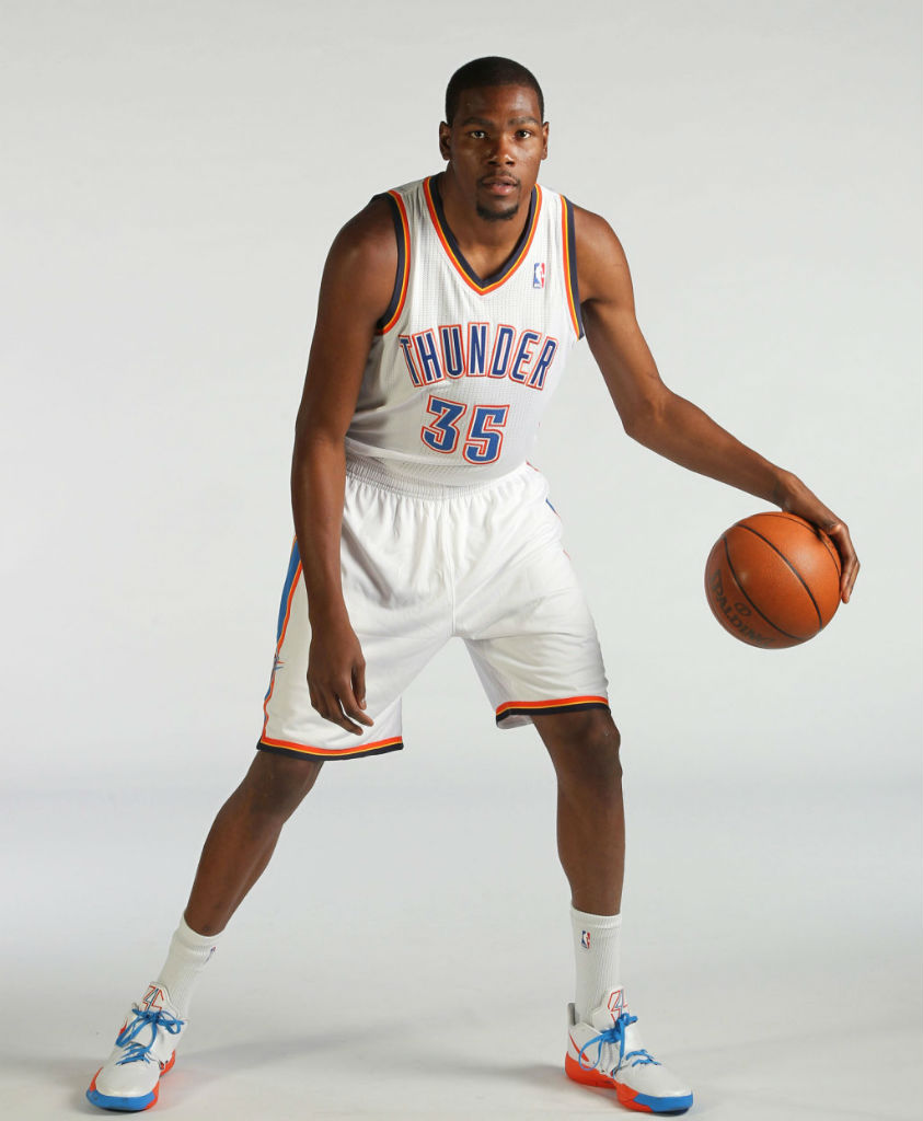 Kevin Durant wearing Nike Zoom KD IV PE