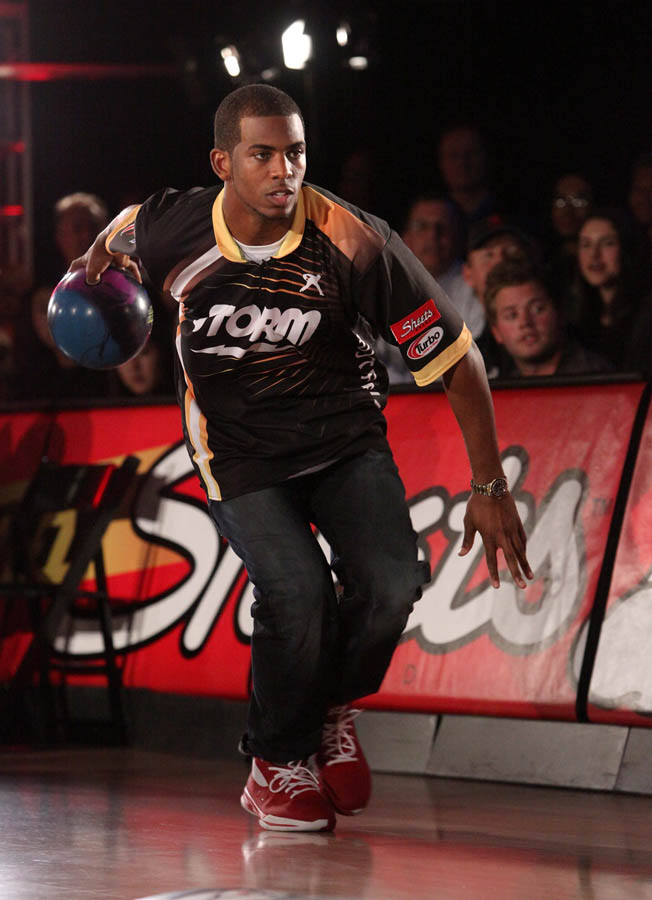 Chris Paul PBA Celebrity Bowling Tournament 2012 - Chris Paul (4)