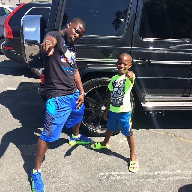 Kevin Hart wearing Nike Flyknit Air Max Blue
