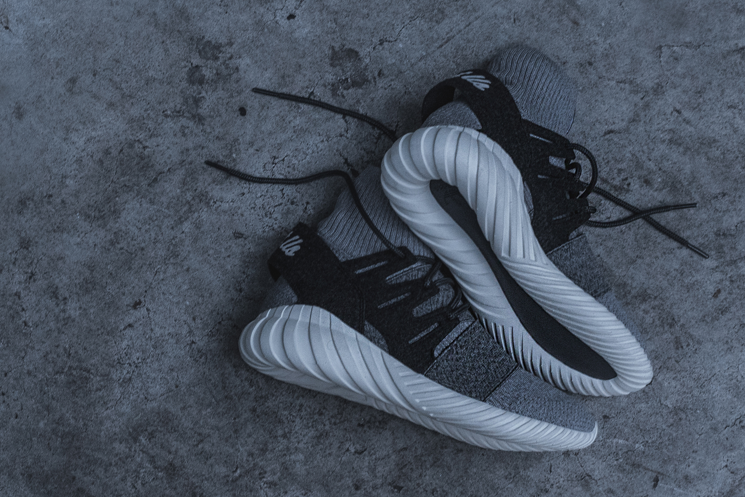 ronnie fieg x adidas tubular doom