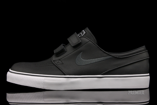 nike sb with strap