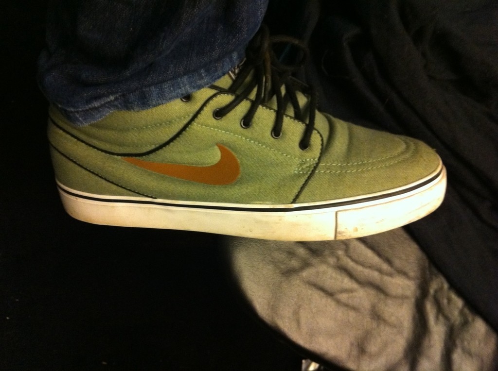 nike stefan janoski olive green