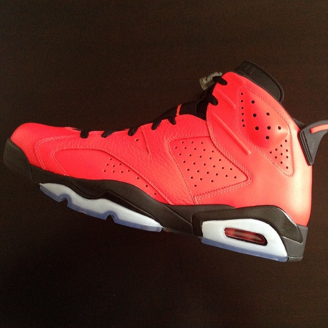 Fat Joe Picks Up Air Jordan 6 Infrared 23