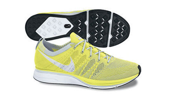 Yellow sales flyknit trainer