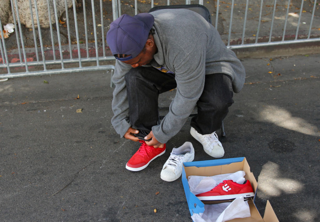 etnies LA Mission Shoe Donation 2013 (7)