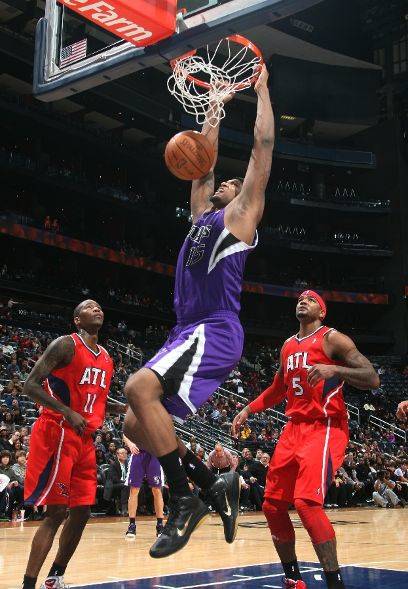 NBA 2011 Worst Plays: DeMarcus Cousins wearing the Nike Air Max Fly By