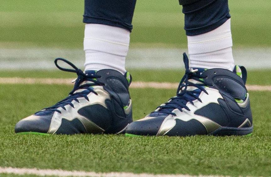 earl thomas cleats