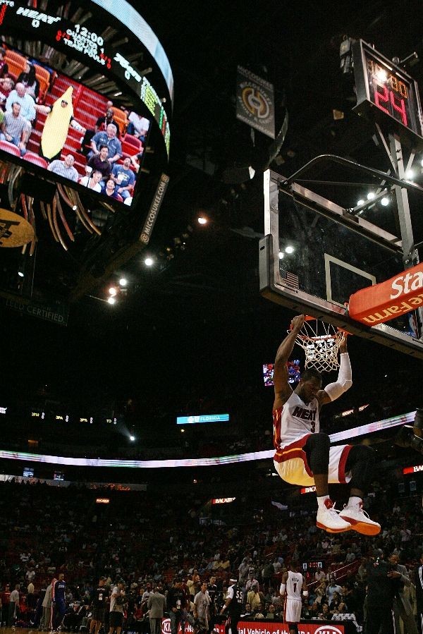 Sneaker Watch: Dwyane Wade Air Jordan 2011 'Home' PE - White/Red/Yellow