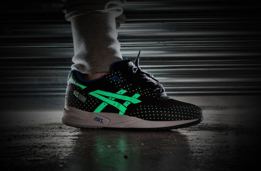 Asics glow in the dark running best sale shoes