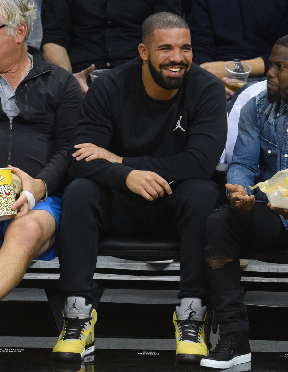 Drake wearing the 'Tokyo23' Air Jordan 5 (1)