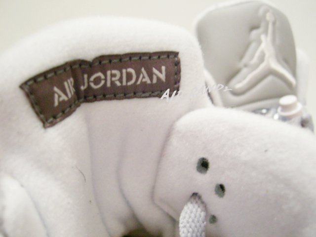 Air Jordan Retro 5 Light Graphite White Wolf Grey 136027-005