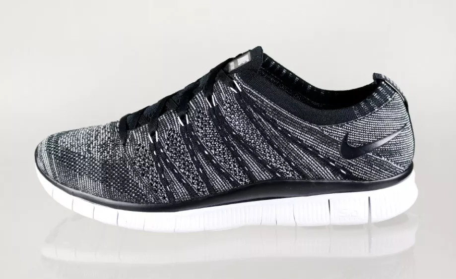 nike free flyknit oreo