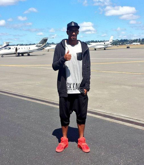 Jerome Boateng wearing Nike Air Yeezy II 2 Red October