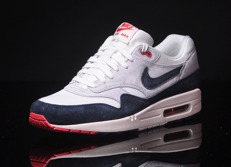 Air max 1 og sail shop dark obsidian  and  red