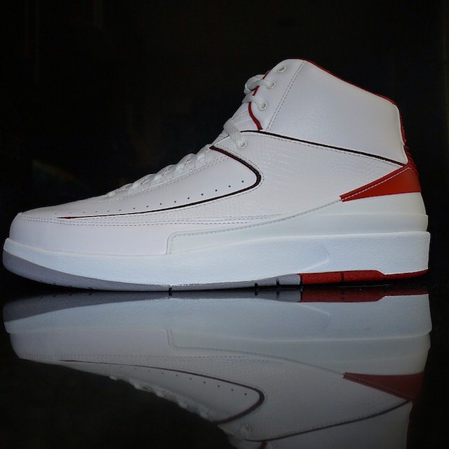 DJ Clark Kent Picks Up Air Jordan II 2 Retro White/Red