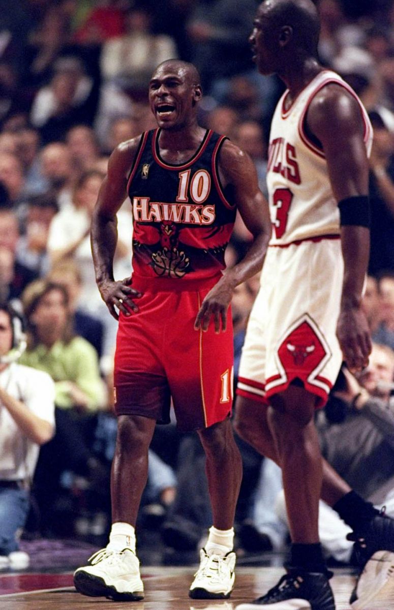 Flashback // Best Shoes Worn With the Original Atlanta Hawks Big Hawk  Uniform