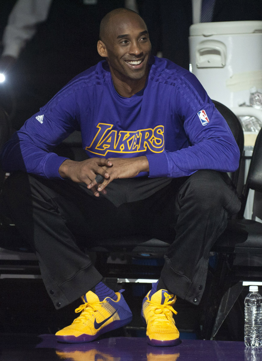 kobe 11 lakers