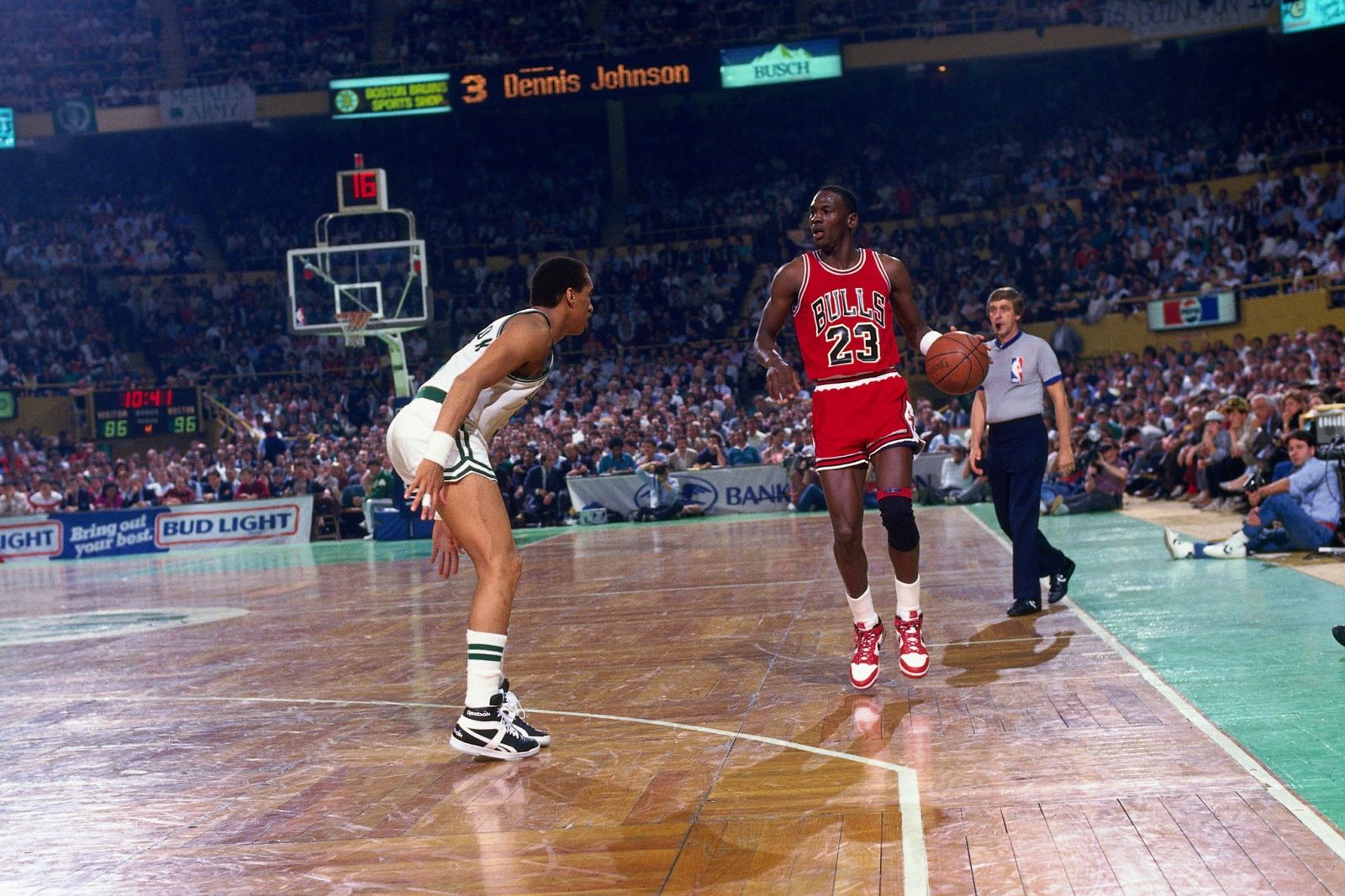 Michael Jordan Sets NBA Playoff Record 