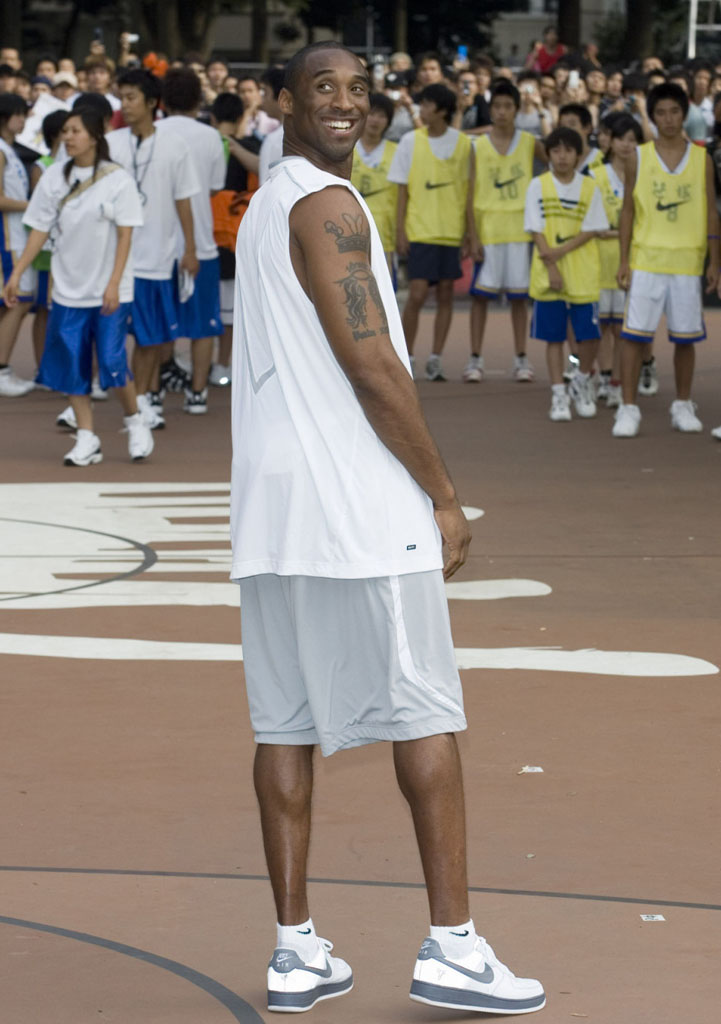 Kobe Bryant wearing Nike Air Force 1 Low 3M PE