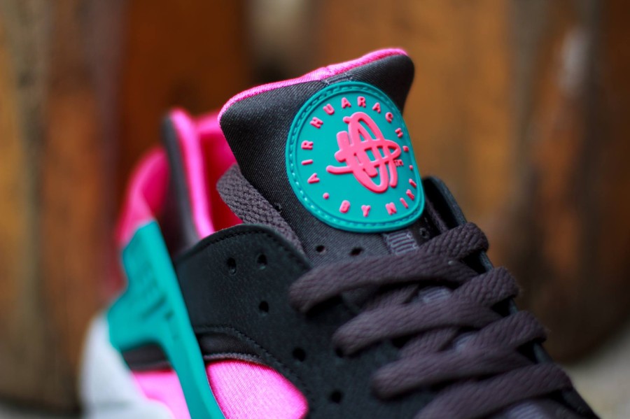 nike huarache mens pink