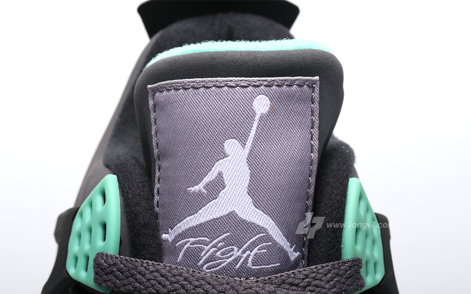 Air jordan shop 4 green glow