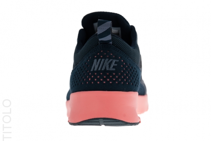 Nike WMNS Max Thea - Armory Navy / Atomic Pink | Sole Collector