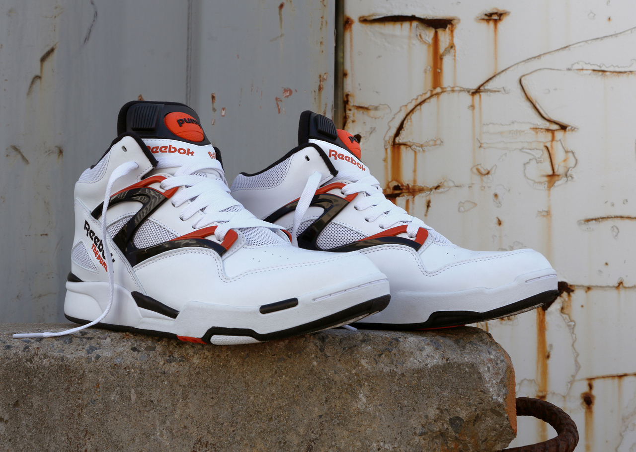 Black and clearance white reebok pumps