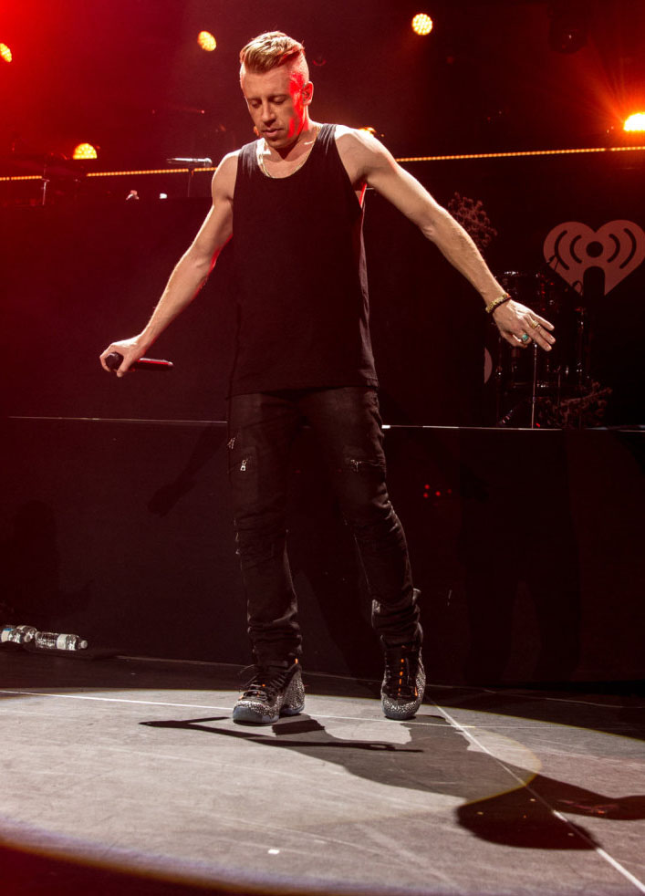 Macklemore wearing Nike Air Foamposite One Safari