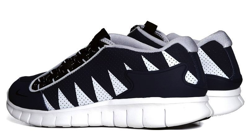nike footscape mid