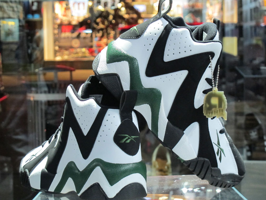 Reebok Kamikaze II Mid Black White Racing Green V4404 (5)