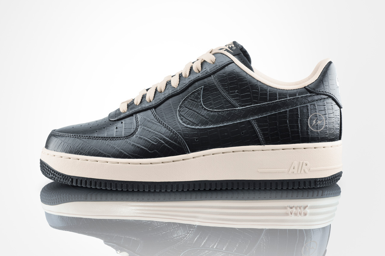 fragment design x nike air force 1