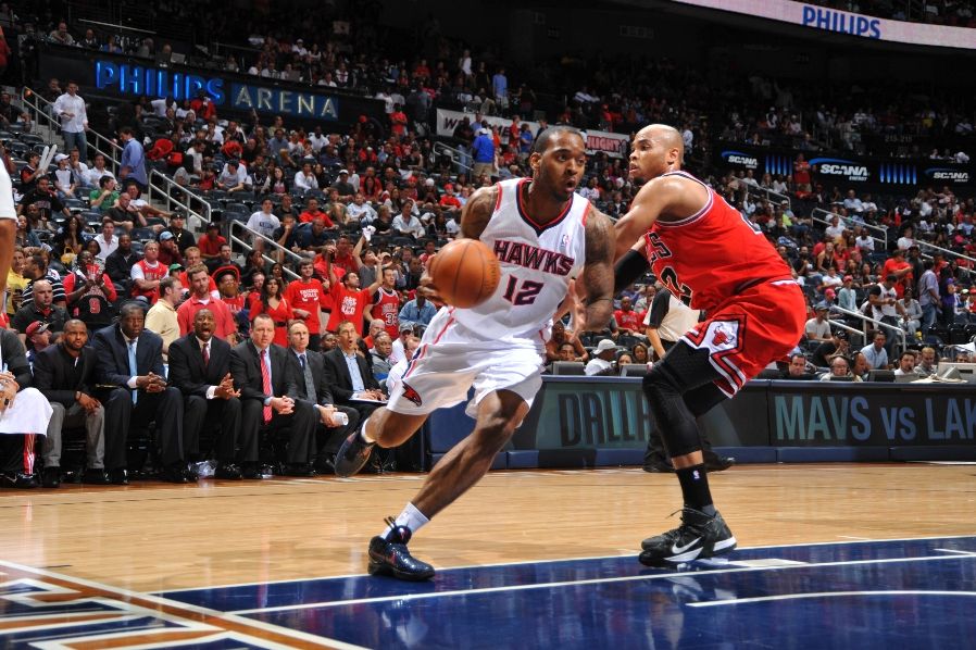 Josh Powell wearing the Nike Zoom Kobe VI iD